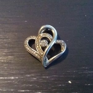 Intertwined heart necklace